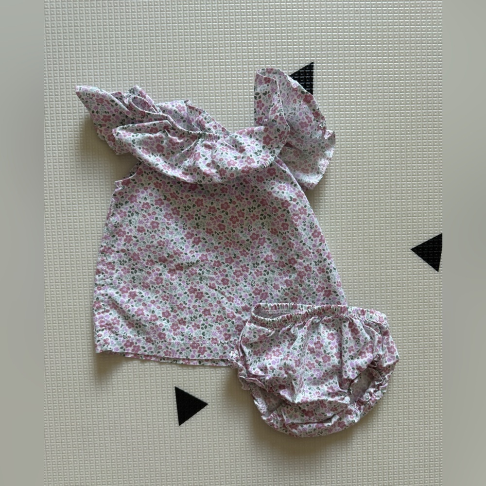 Carter's|Baby girl ditsy floral cotton two piece matching set,top & bloomers•12M